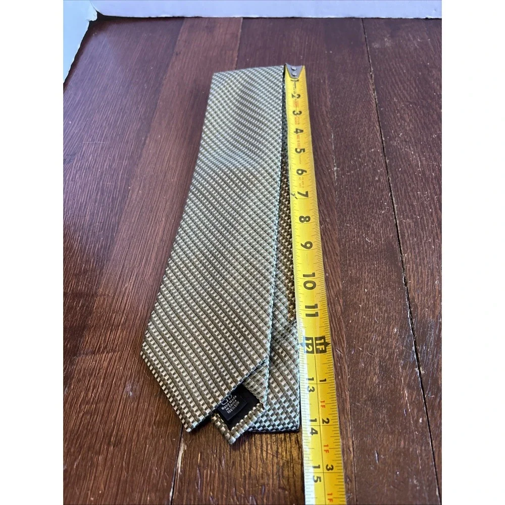 Geoffrey Beene Tie, Light Green 100%‎ Silk
